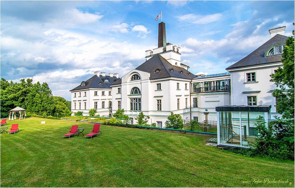 Schlosshotel Burg Schlitz Hohen-Demzin Exterior foto